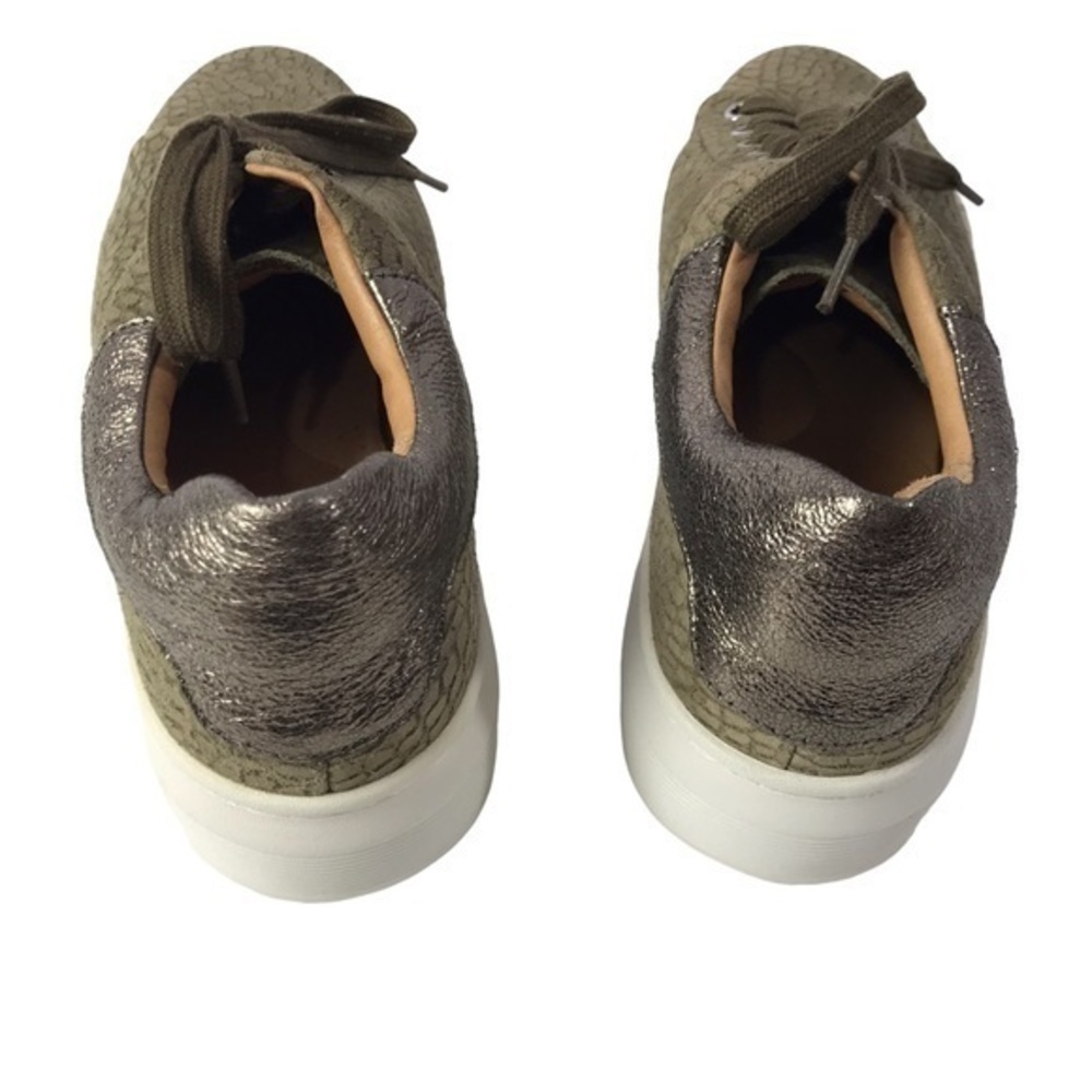Sofft Olive Green Textured Leather Platform Sneaker with Metallic Heel - Picture 3 of 8